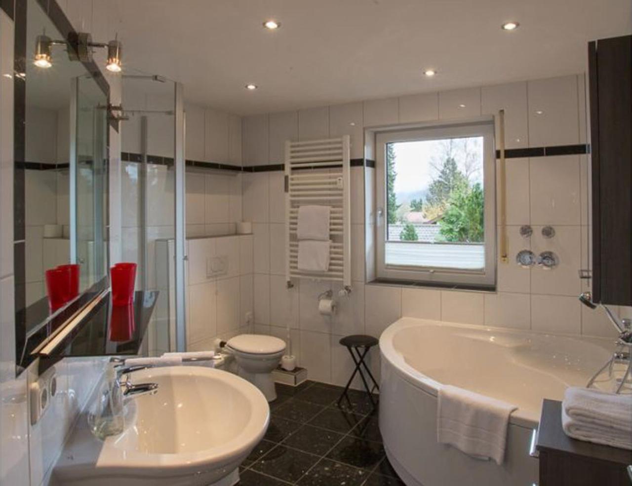 Ferienwohnung Bergspitze Garmisch-Partenkirchen Exterior foto